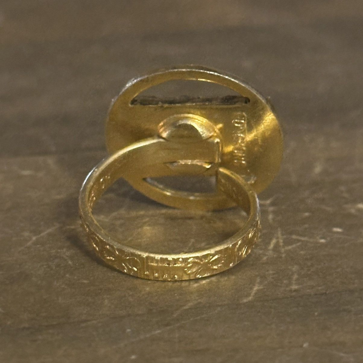 Vintage Vintage gold tone word Love ring Size ONE SIZE - 5 Thumbnail