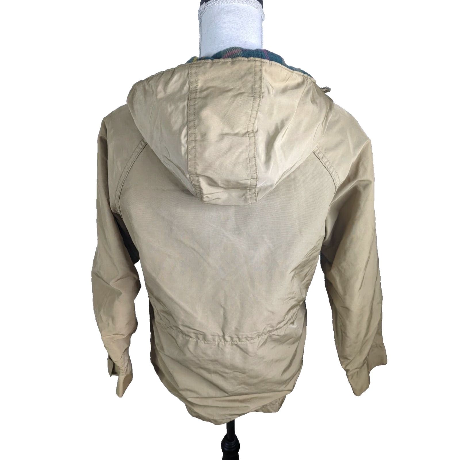 Vintage VINTAGE Woolrich Wool Flannel Lined Jacket Women’s Medium Beige Coat USA Made Size M / US 6-8 / IT 42-44 - 3 Thumbnail