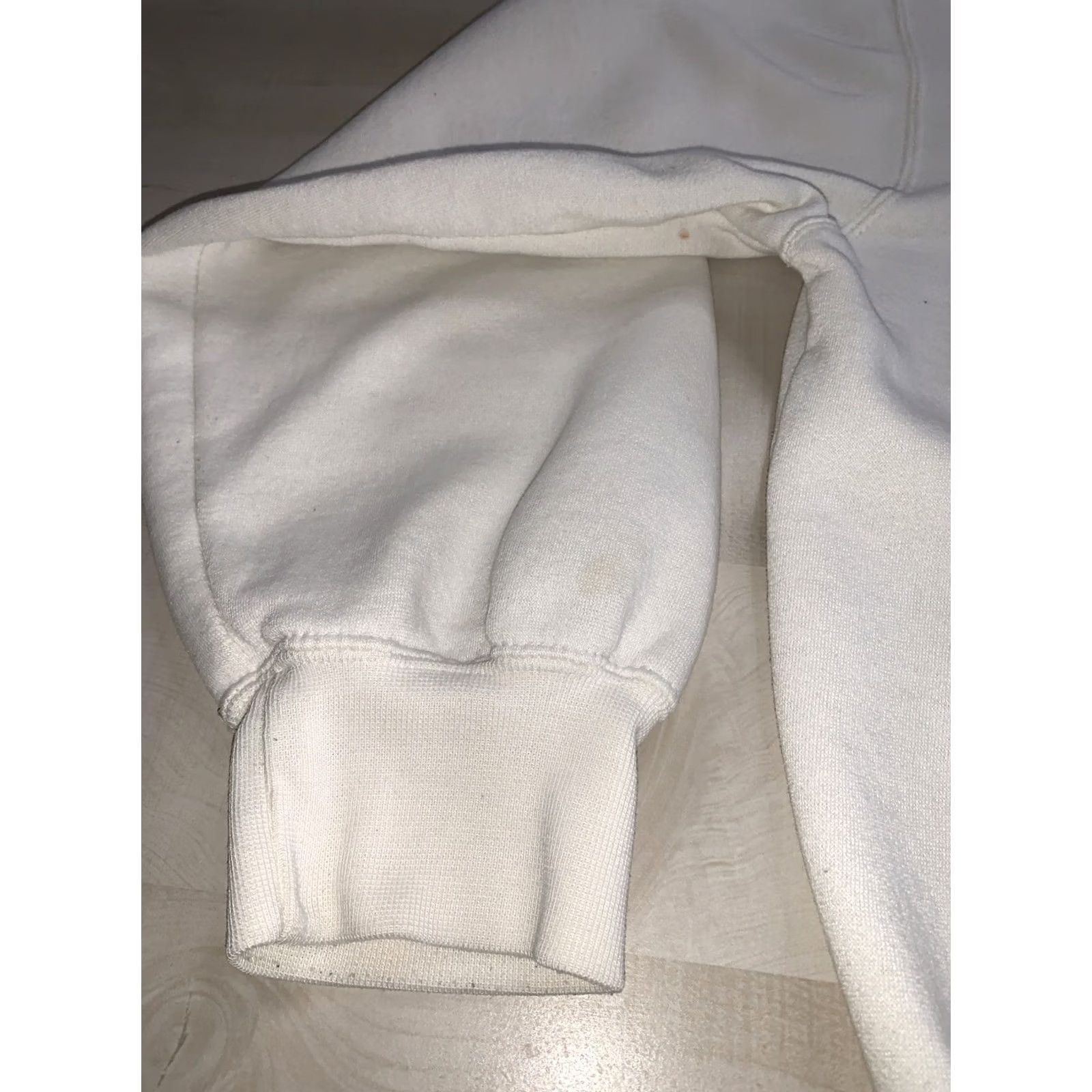 Vintage VINTAGE Warner Bros Gear For Sports 90s Crew Neck Sweatshirt Mens XL Ivory Graphic Print Pullover Sweatshirt Size US XL / EU 56 / 4 - 7 Thumbnail