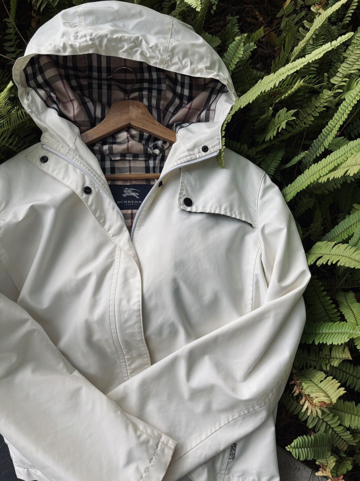 Burberry Burberry Windbreaker Jacket Size US M / EU 48-50 / 2 - 2 Thumbnail