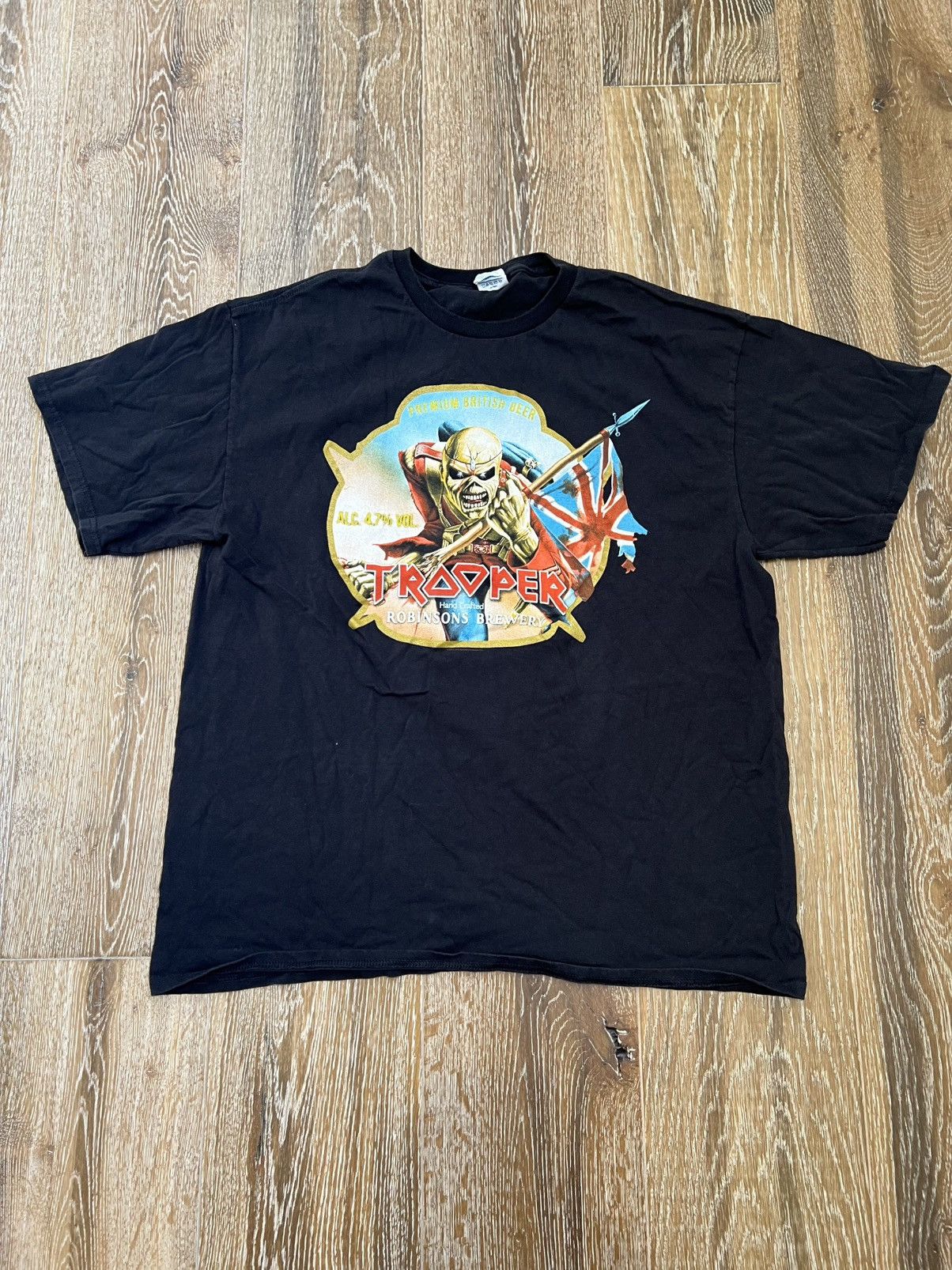 Band Tees Iron maiden trooper robinson brewery tee Size US L / EU 52-54 / 3 - 1 Thumbnail