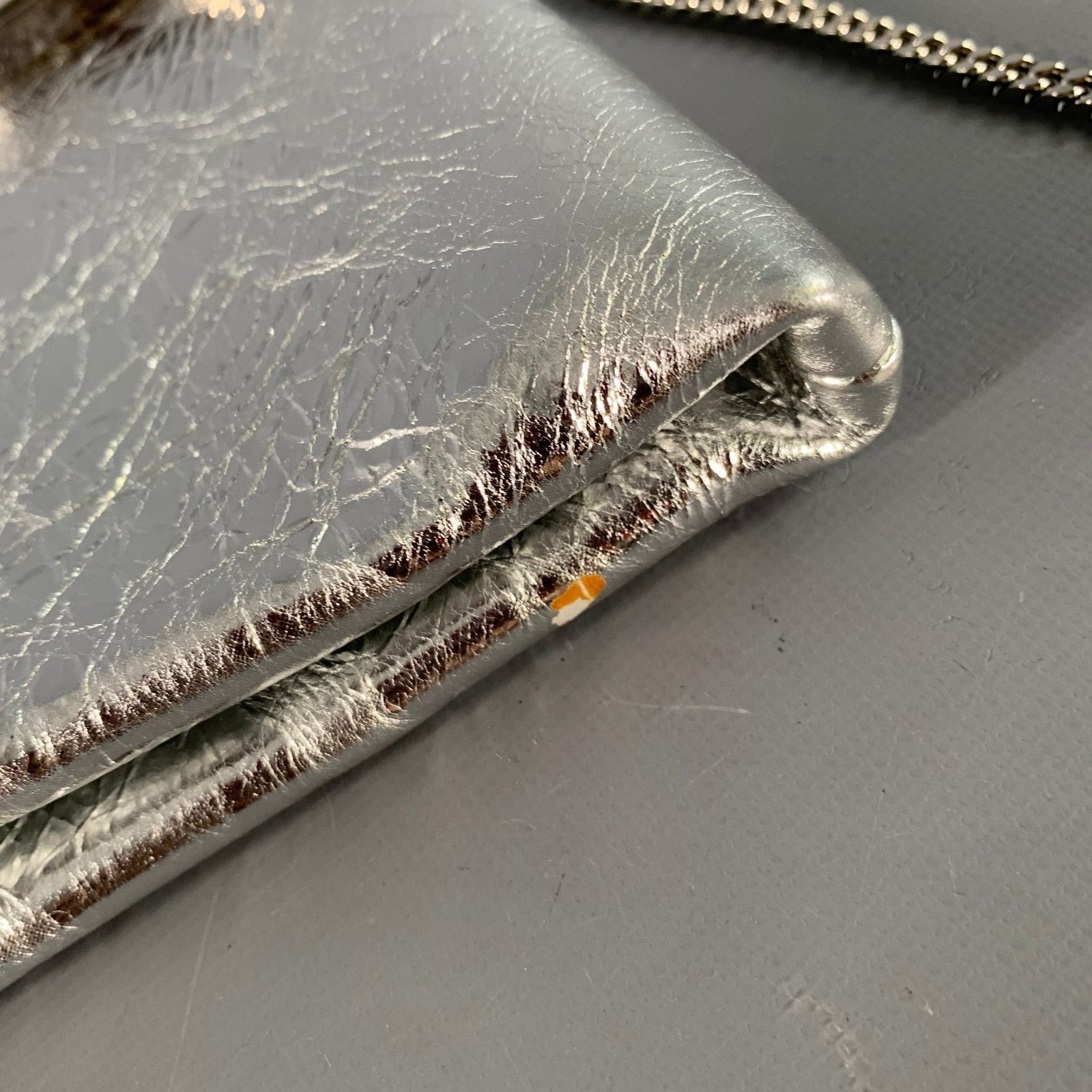 Roger Vivier ROGER VIVIER Metallic Silver Textured Leather Clutch Handbag Size ONE SIZE - 8 Thumbnail