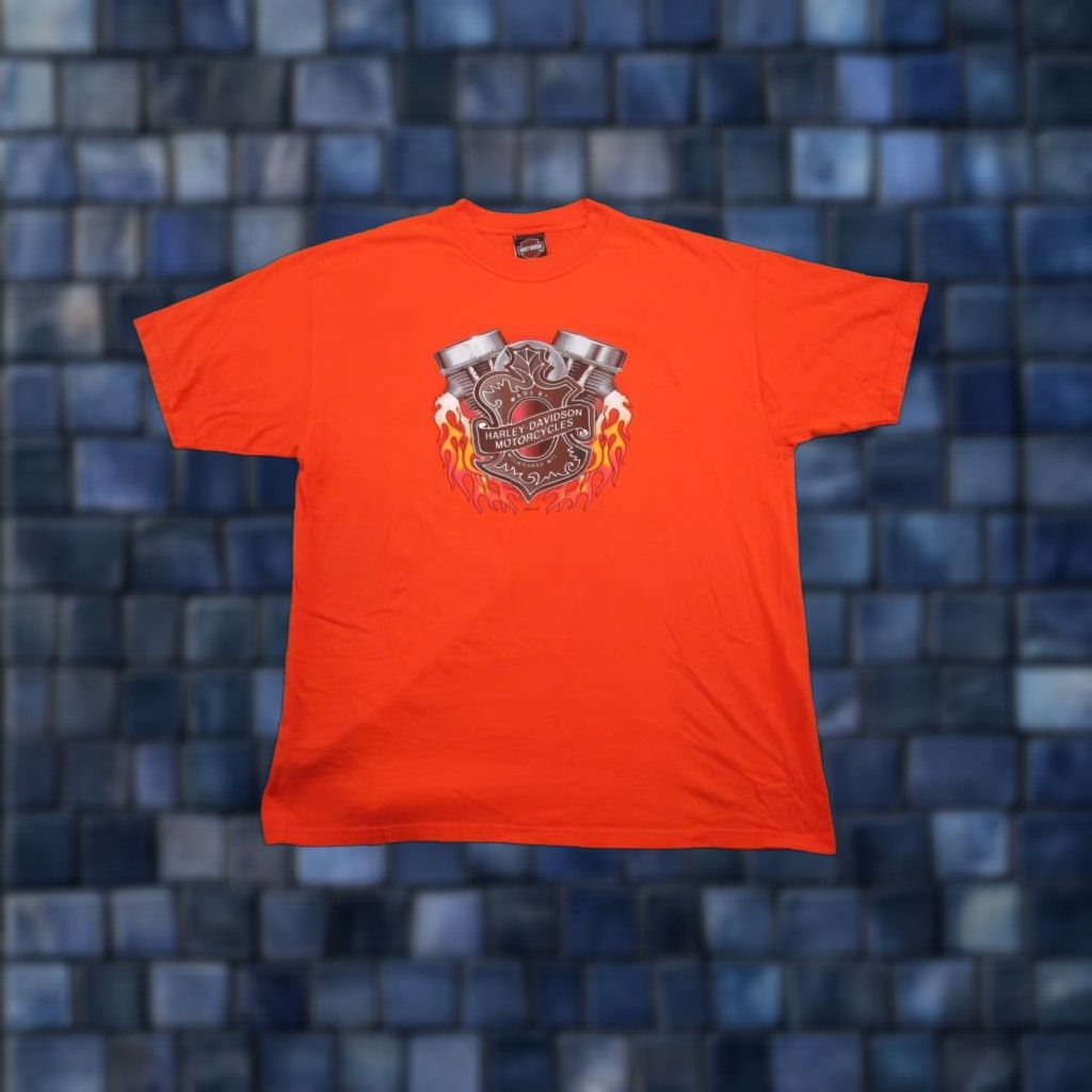 Harley Davidson VINTAGE Y2K 2001 Harley Davidson Engine Flames Double Sided Orange Shirt Size XL Size US XL / EU 56 / 4 - 1 Thumbnail