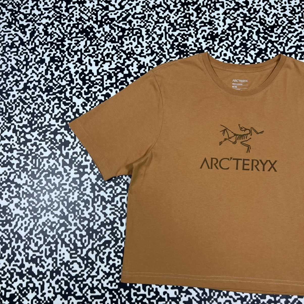 Arc'teryx Vintage Y2K Arcteryx Big Logo Outdoor Style Cropped T-shirt Size L / US 10 / IT 46 - 3 Thumbnail