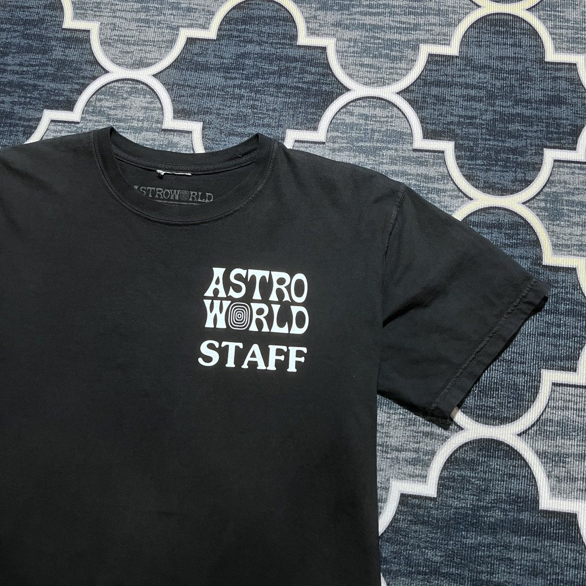 Travis Scott ASTROWORLD CACTUS JACK GLOBE PEOPLE GRAPHICS Size US M / EU 48-50 / 2 - 6 Thumbnail