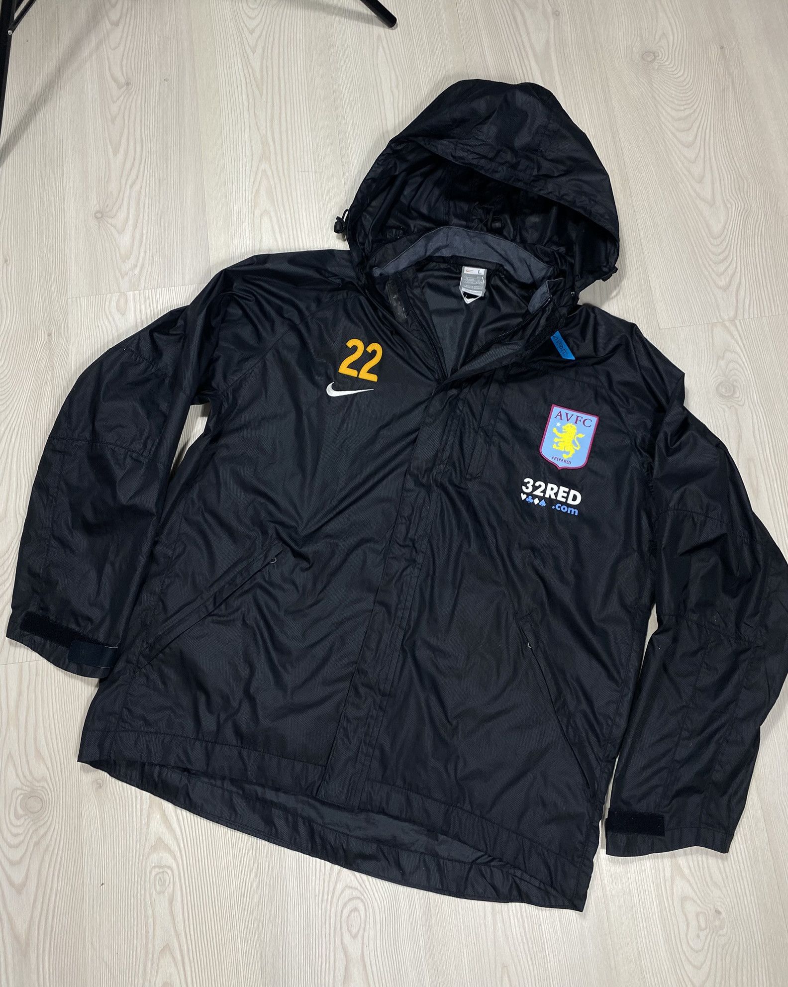 Nike Aston Villa Football Coat 2008 Hooded Stormfit Waterproof Size US L / EU 52-54 / 3 - 1 Thumbnail
