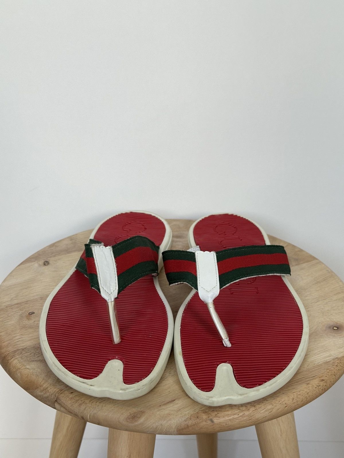Gucci Gucci web trimm sandals flip flops thongs Size US 13 / EU 46 - 2 Thumbnail