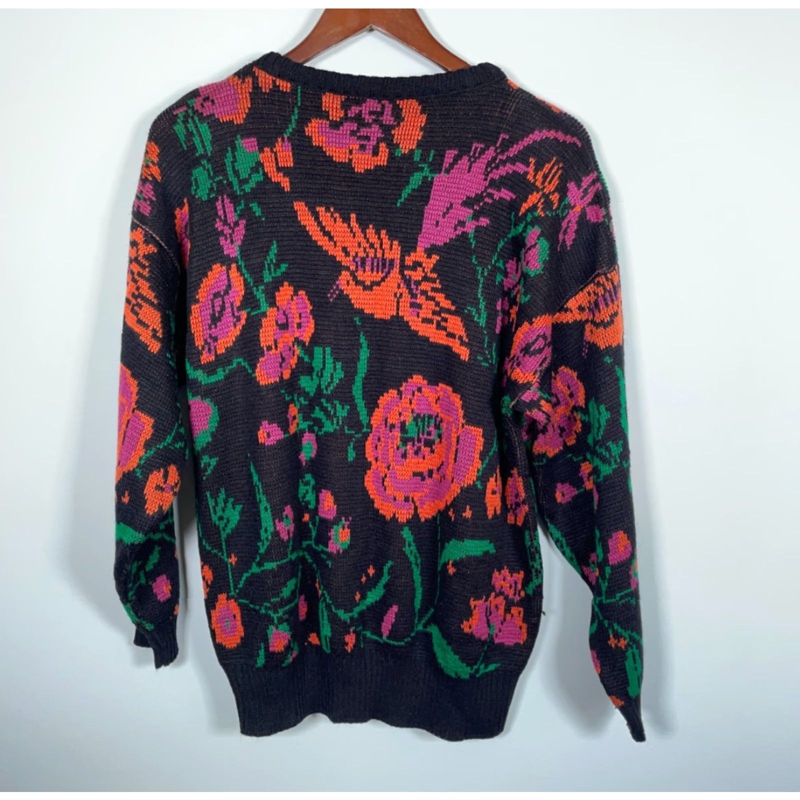 Pinko VINTAGE 90s Floral Knit Sweater Women’s Large Black Pink Birds Intarsia Pullover with Shoulder Pads Size L / US 10 / IT 46 - 2 Thumbnail