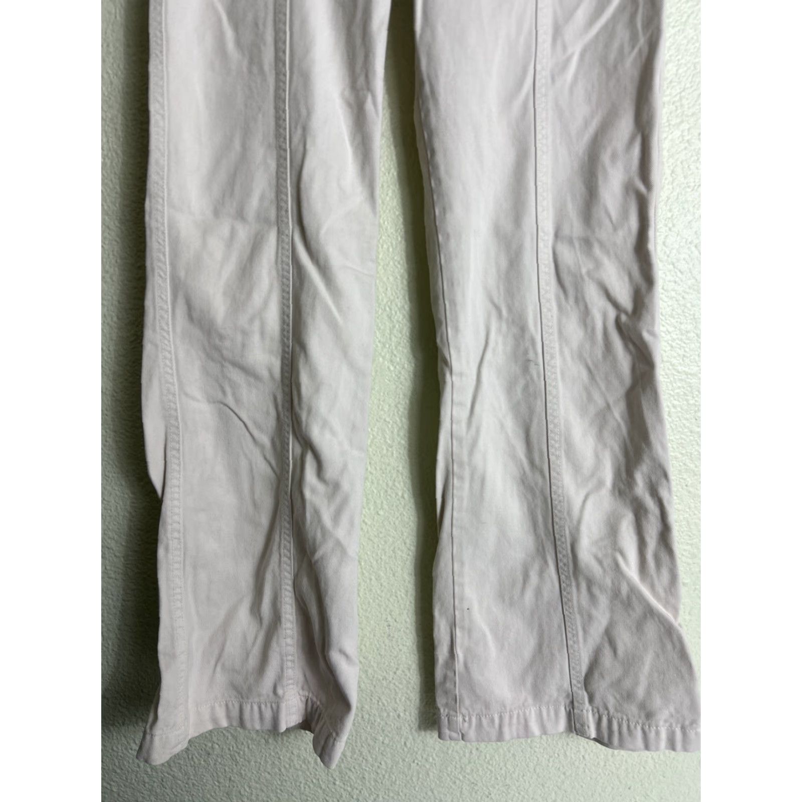 Vintage Aéropostale Pants Womens 4 White Low Rise Flare Front Flap Pocket 30x32 Denim, Khakis, Pockets, Zip Closure, Casual, Regular, White, Womens Size 27" / US 4 / IT 40 - 2 Thumbnail