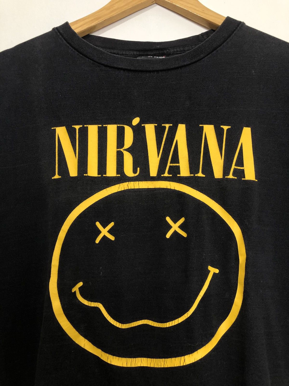 Band Tees Vintage Nirvana Nevermind T-Shirt Size US L / EU 52-54 / 3 - 2 Thumbnail
