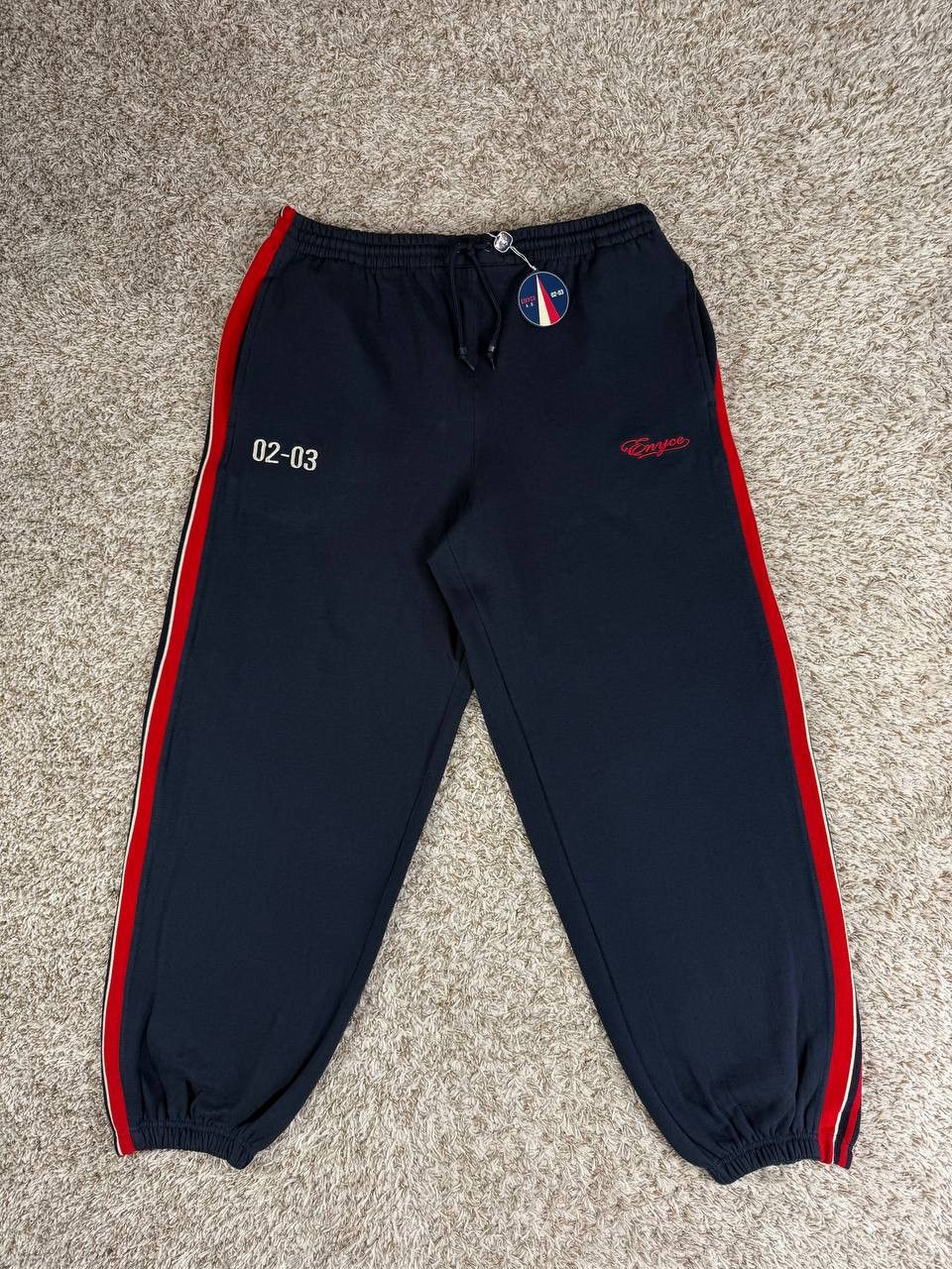 Enyce Enyce Sweatpants Y2K 2000s Red Side Stripe Hip Hop Size US 38 / EU 54 - 1 Thumbnail