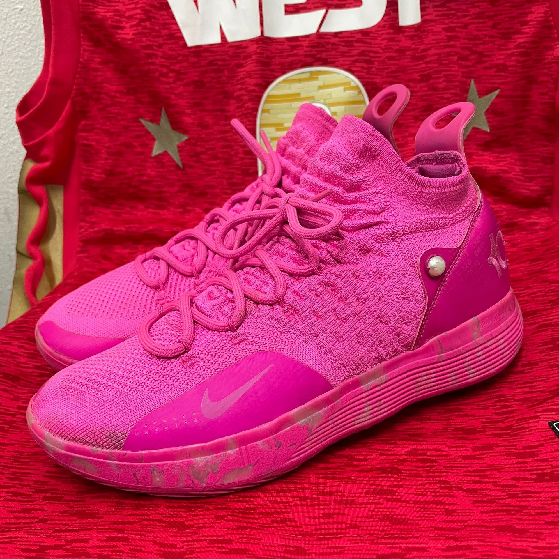 Nike Nike KD Pink Lowtop Sneakers 8 Men Size US 8 / EU 41 - 1 Thumbnail