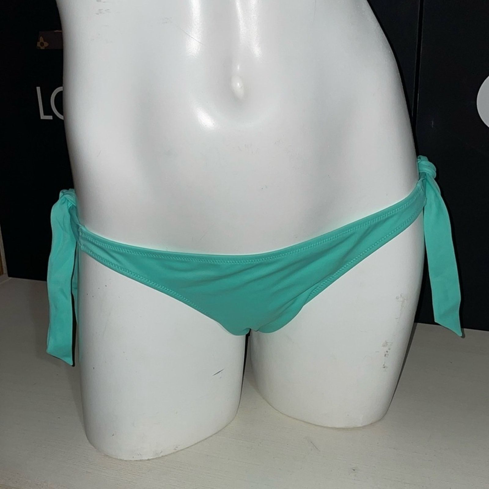 Victoria's Secret Victoria’s Secret Bikini bottom side tie itsy/la culotte de Size ONE SIZE - 1 Thumbnail