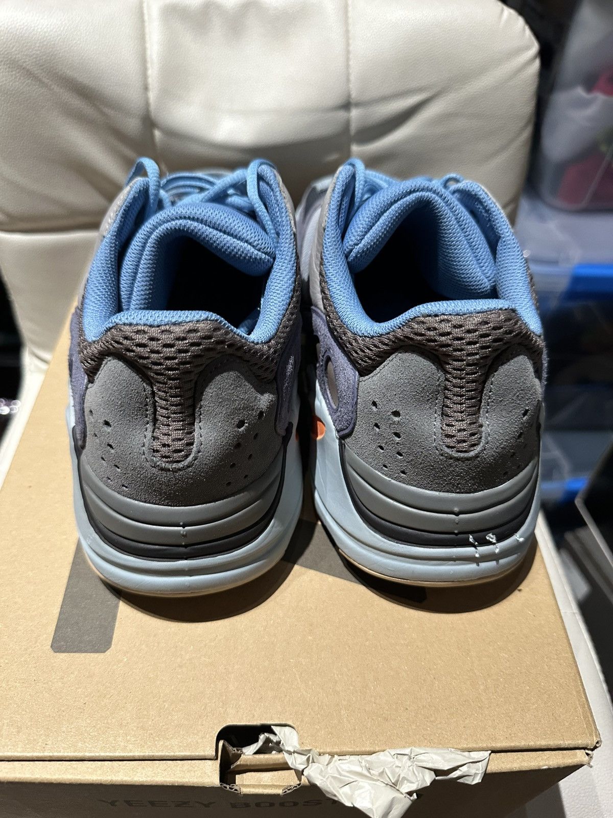 adidas gazelle silver green womens Yeezy 700 Carbon Blue  PANDA SPORT