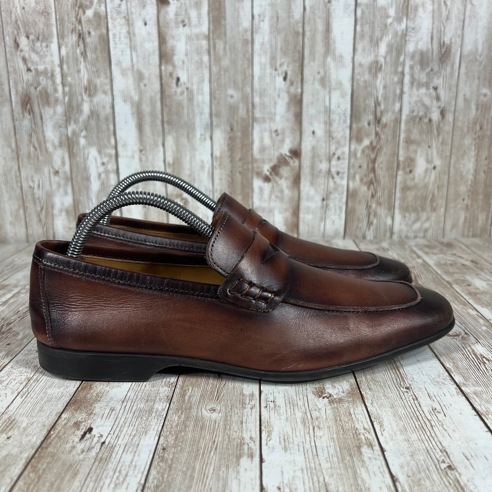 image of Magnanni Classic Leather Penny Loafers Mens 7 in Brown