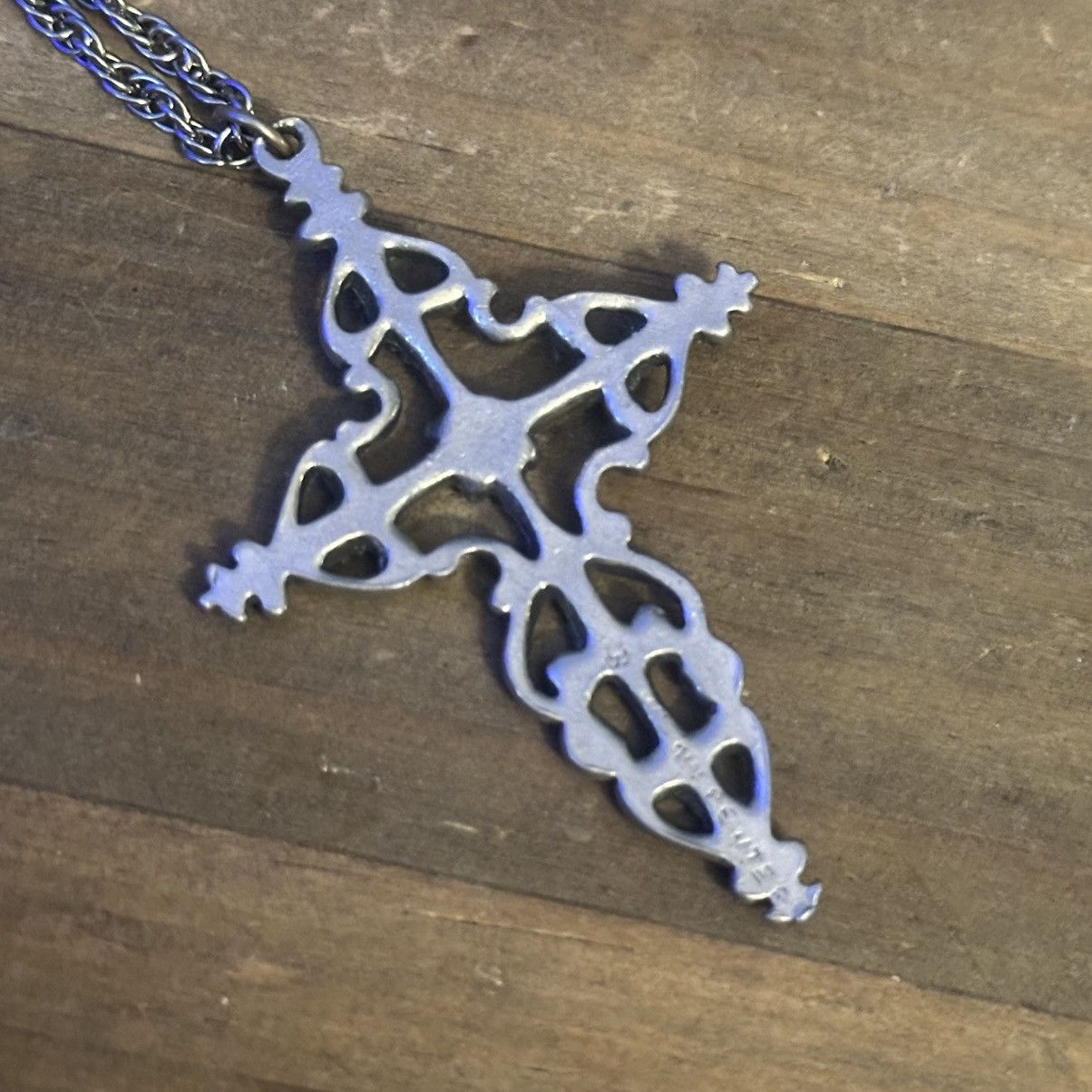 Vintage Vintage pewter filigree cross pendant necklace Size ONE SIZE - 4 Thumbnail