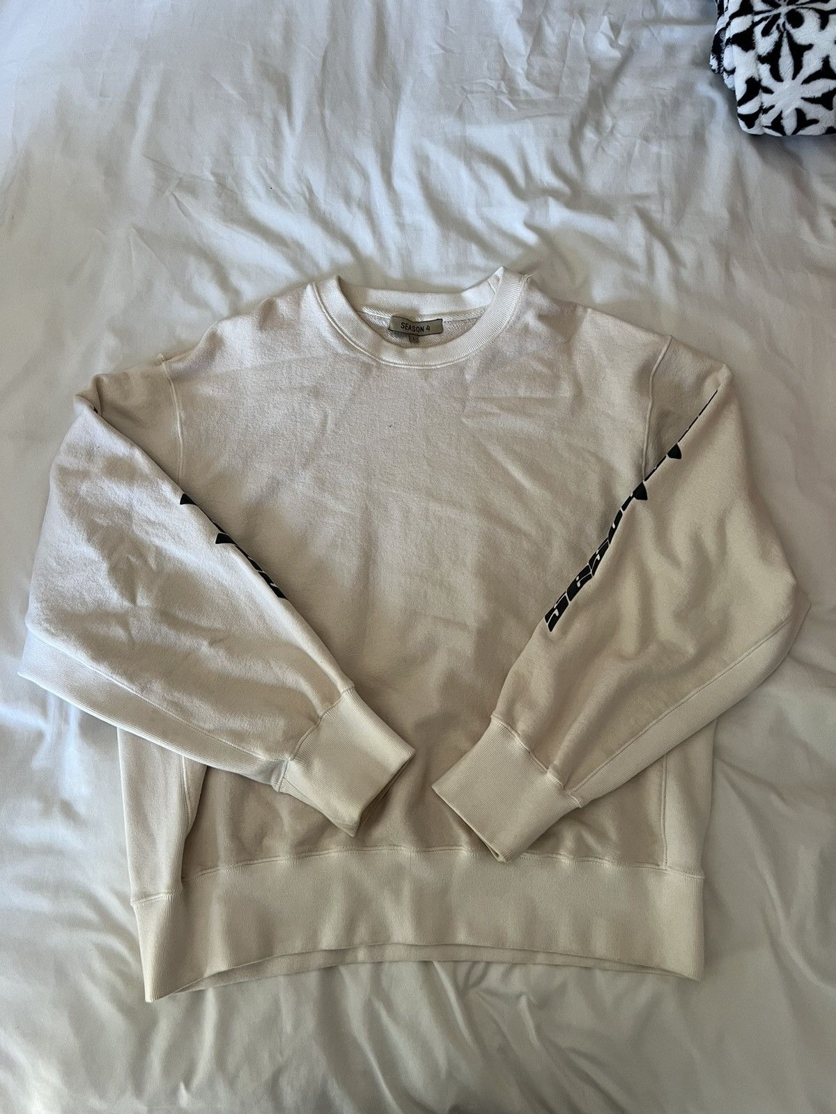 Yeezy Season 4 Calabasas Sweatshirt | Grailed