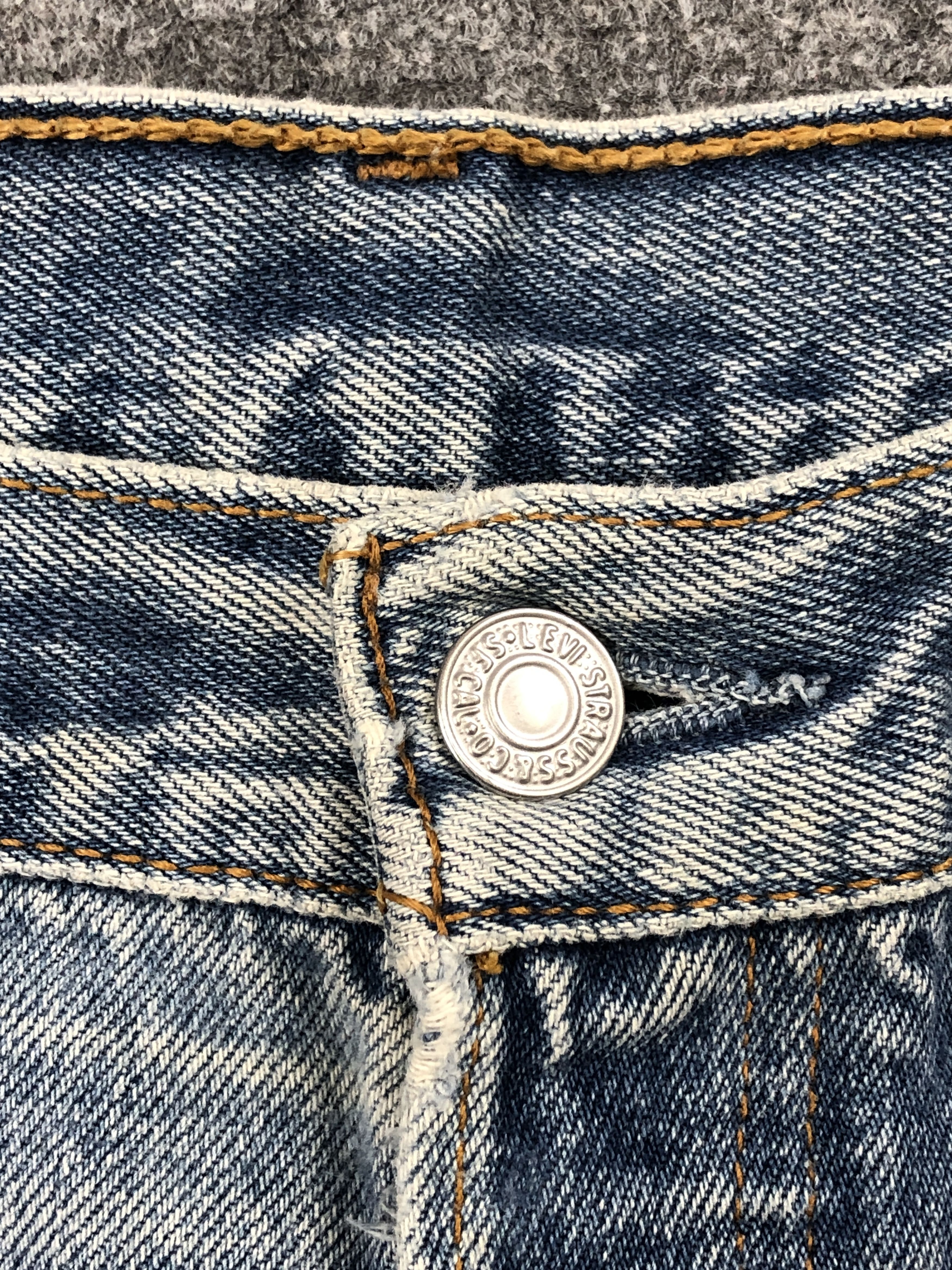 Levi's Vintage Distressed Levis 501 Cropped Jeans DP2416 Size US 32 / EU 48 - 11 Thumbnail
