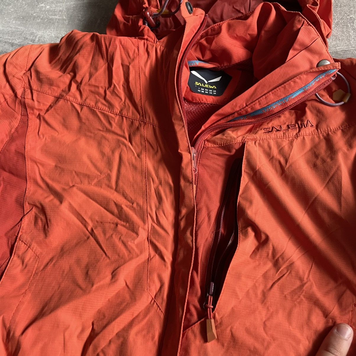 SALEWA Sun distressed Gore Tex Salewa Waterproof Jacket power arct Size US M / EU 48-50 / 2 - 7 Thumbnail