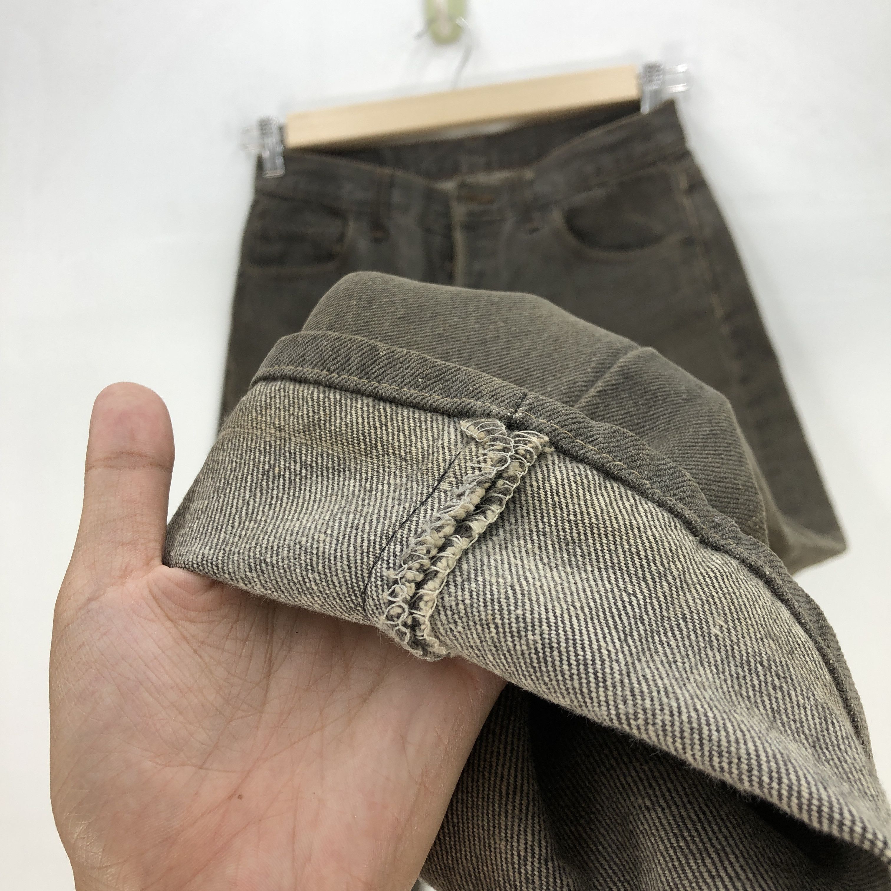 Levi's Vintage Levi's Faded Black Jeans Levis 501 Ash Gray Denim Size 28" / US 6 / IT 42 - 7 Thumbnail