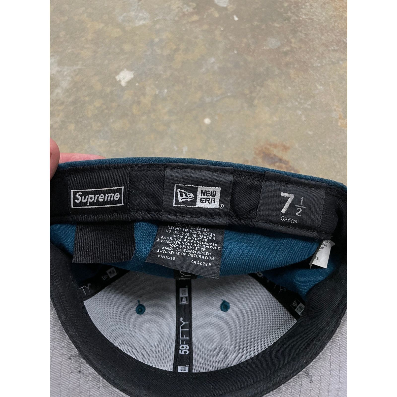 Supreme Supreme Fitted Navy Yellow Goat 7 1/2 Used Size ONE SIZE - 3 Thumbnail