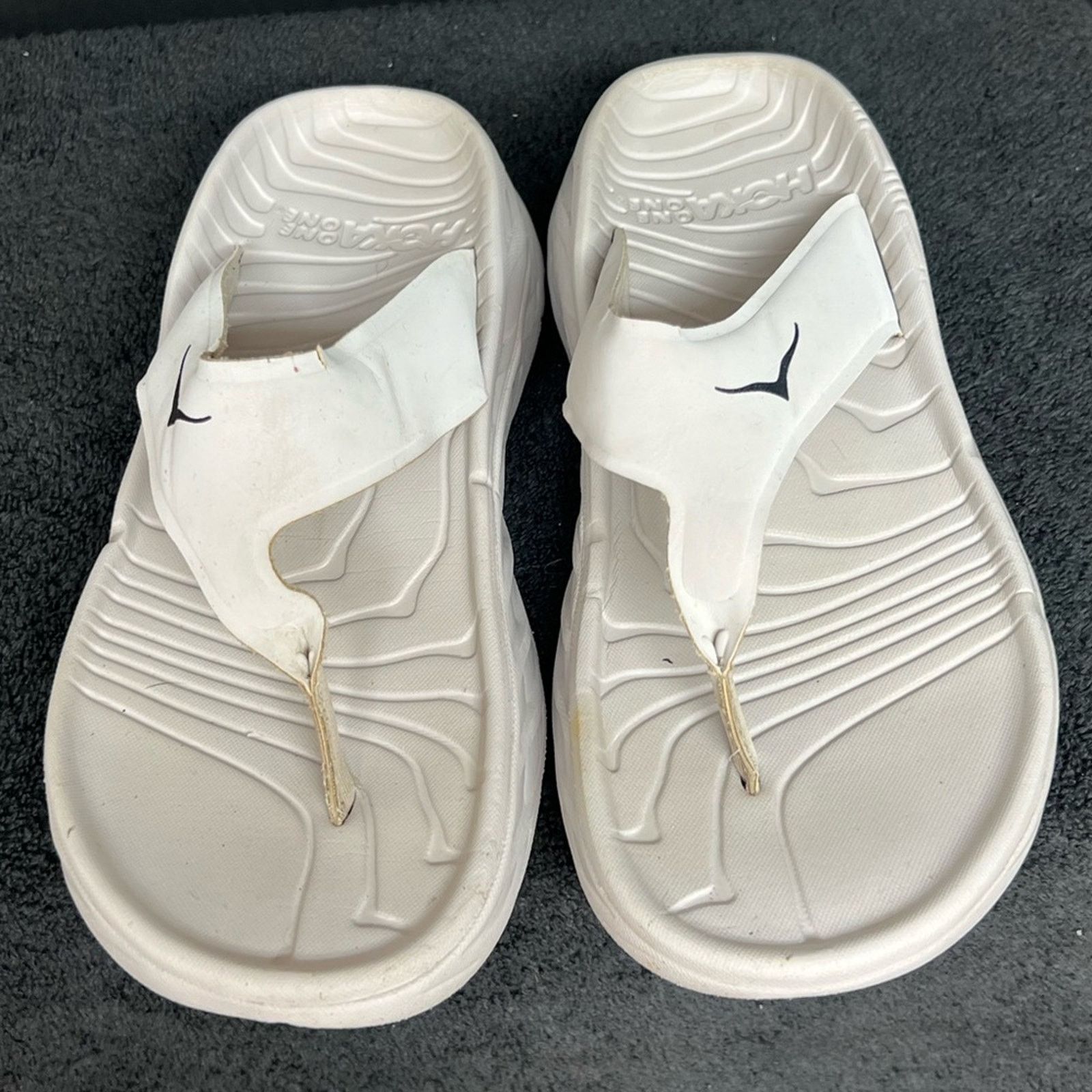 Hoka Hoka Ora Recovery Gray Flip Flop Thong Sandals Size Women 7 Size US 7 / IT 37 - 2 Thumbnail