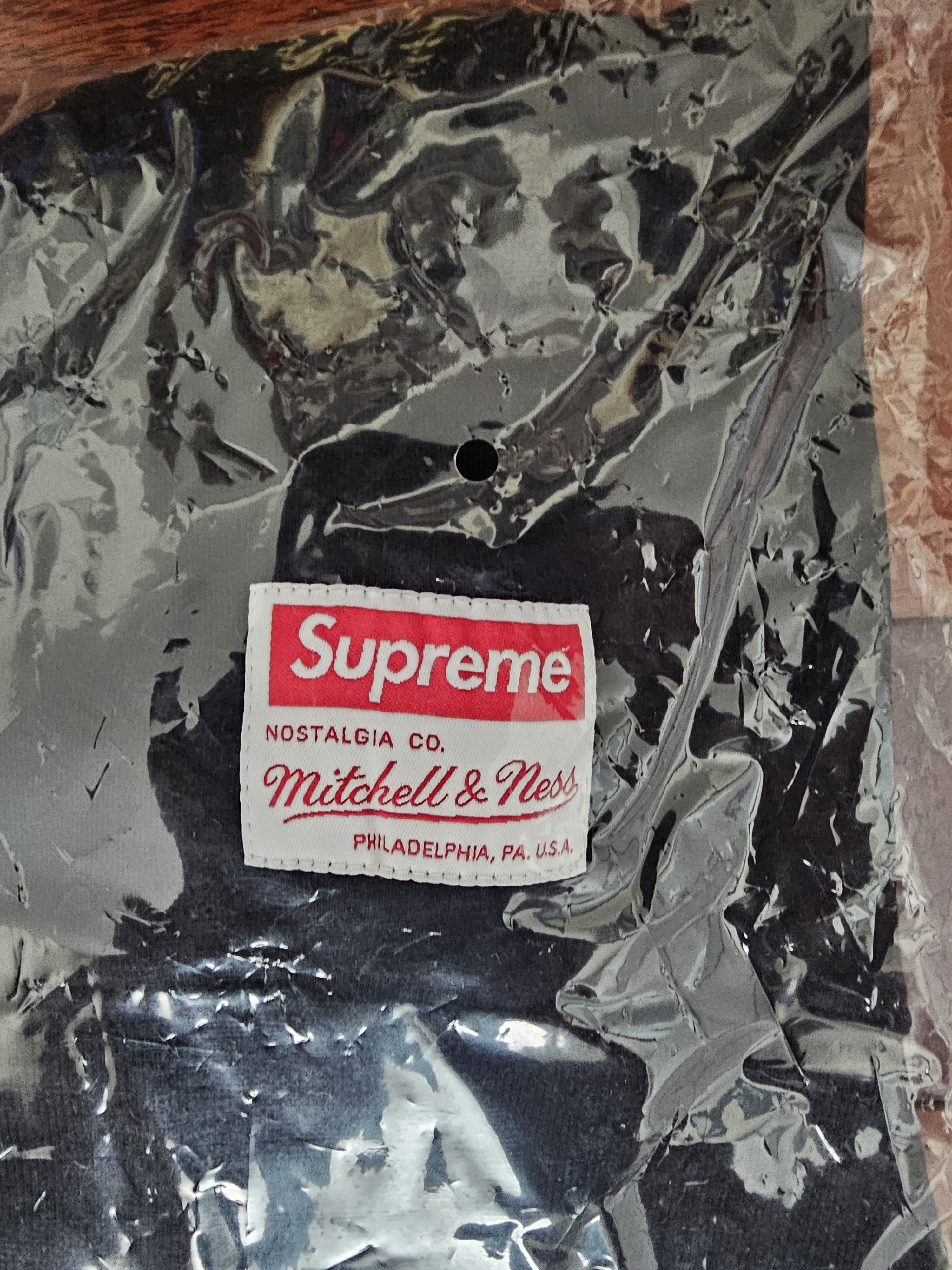 Mitchell & Ness × NCAA × Supreme Supreme NCAA Mitchell & Ness Black Hoodie FW24 Size US S / EU 44-46 / 1 - 5 Thumbnail