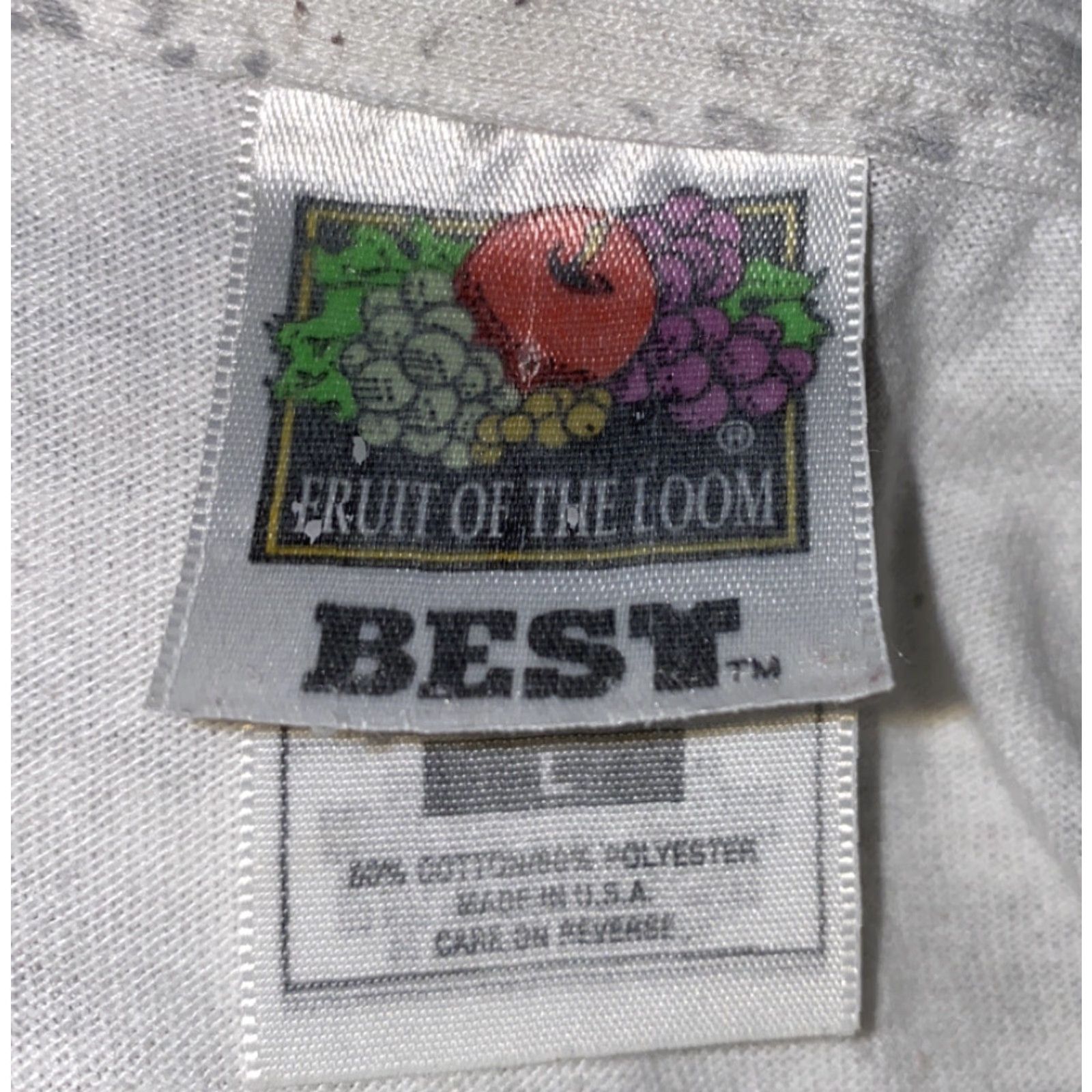 Fruit Of The Loom VINTAGE Fruit of the Loom T-Shirt SOUTH DAKOTA Graphic Man White Size L Mens Regular Short Sleeve Cotton/Polyester Size US L / EU 52-54 / 3 - 4 Thumbnail