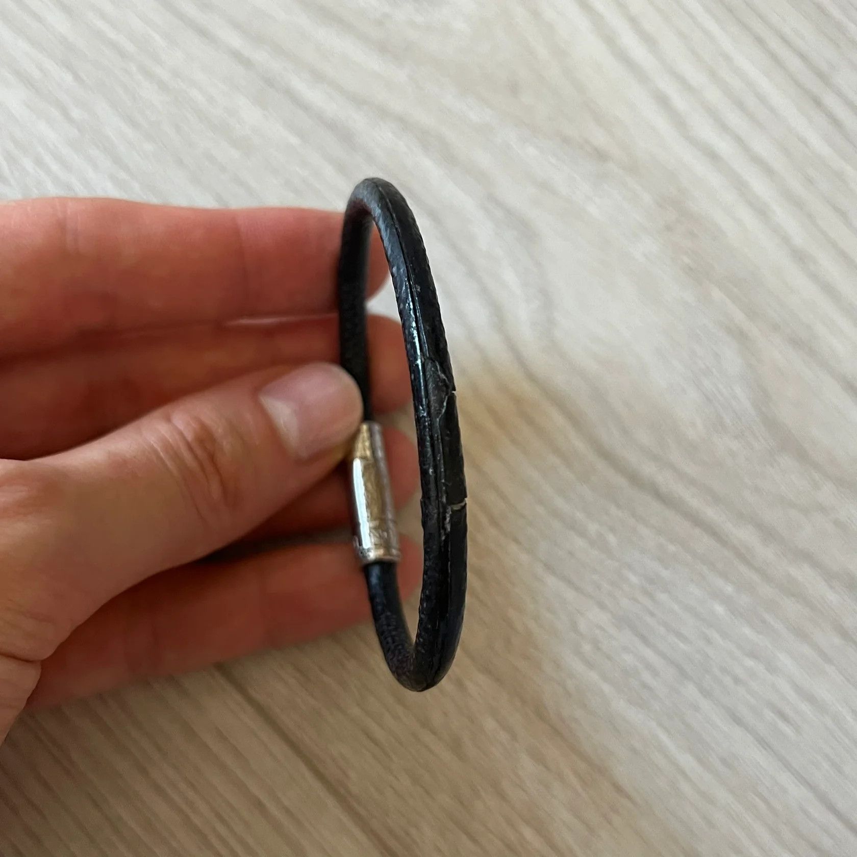Louis Vuitton Louis Vuitton Keep It Bracelet Damier Graphite Canvas Size ONE SIZE - 8 Thumbnail