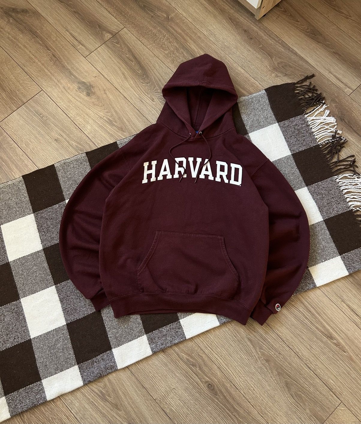 Champion Vintage Harvard Big logo hoodies champion mens size M Size US M / EU 48-50 / 2 - 1 Thumbnail