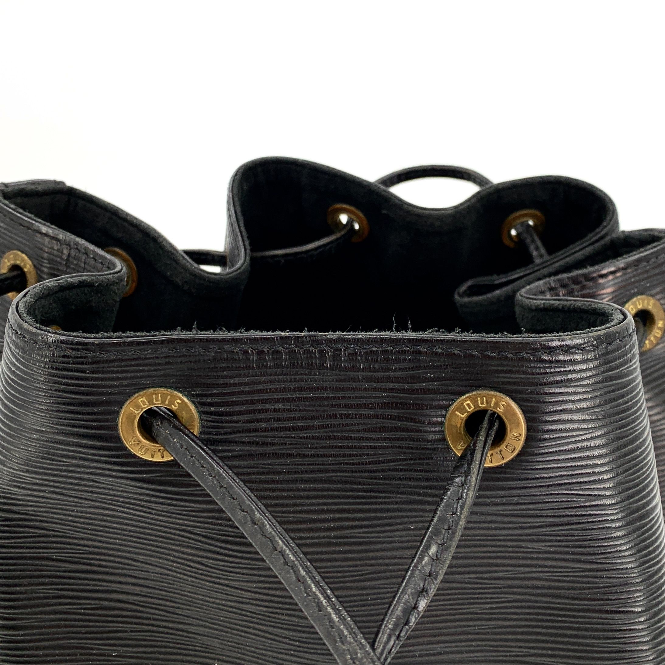 Louis Vuitton Louis Vuitton Epi Leather Bucket Bag – Black (25×18×27cm) Size ONE SIZE - 5 Thumbnail