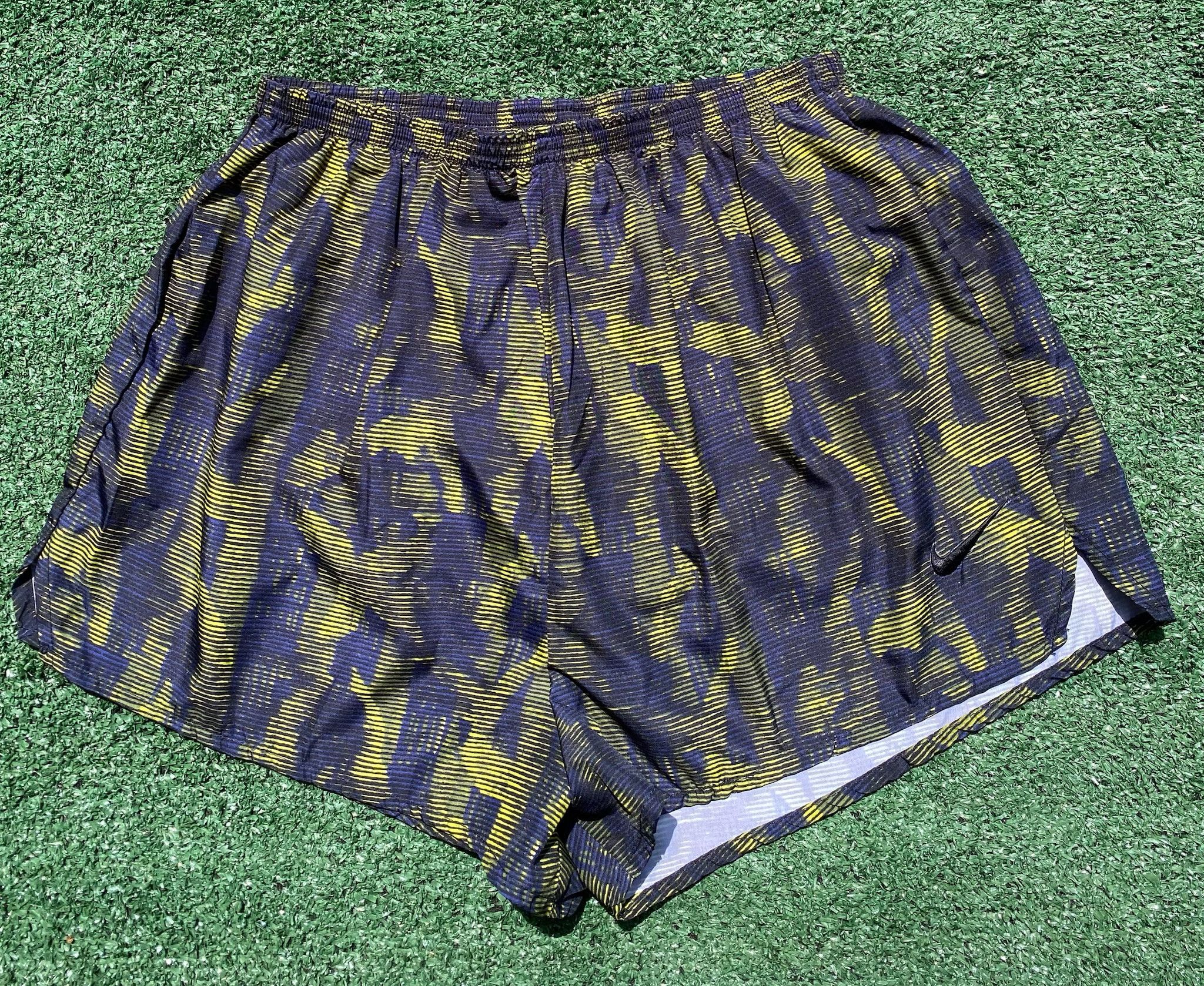Nike 90’s Nike Colorful Abstract Running Sprinter Shorts Small Size US 30 / EU 46 - 1 Thumbnail