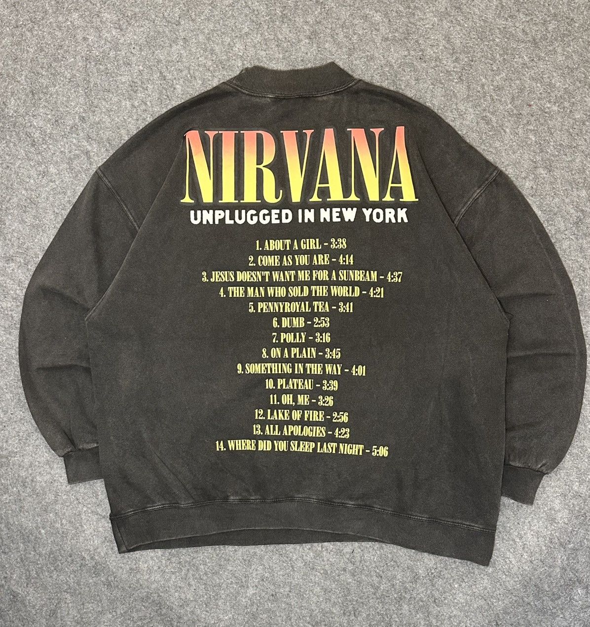 Nirvana H&M Divided Nirvana MTV Unplugged sweatshirt. Size US L / EU 52-54 / 3 - 3 Thumbnail