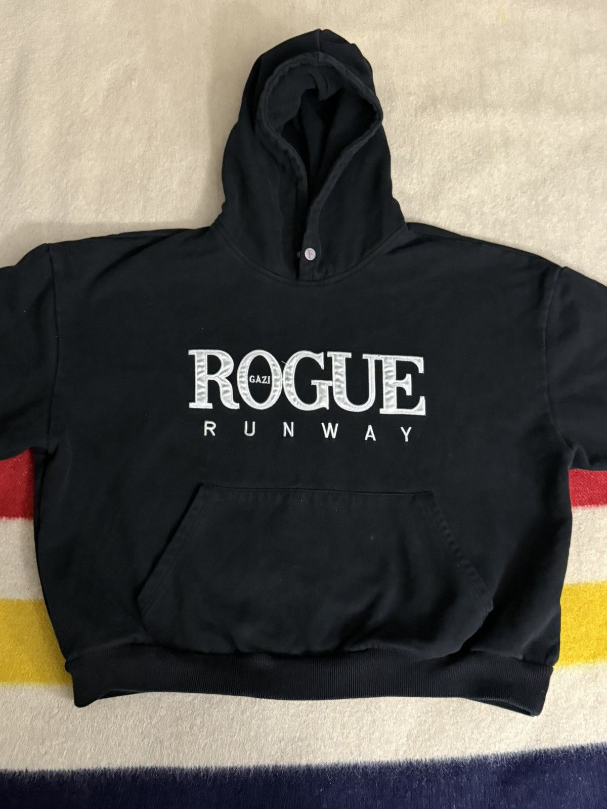 Fugazi 2025 Fugazi Trevor Gorji Runway Boxy Cropped Hoodie Medium Size US M / EU 48-50 / 2 - 4 Thumbnail