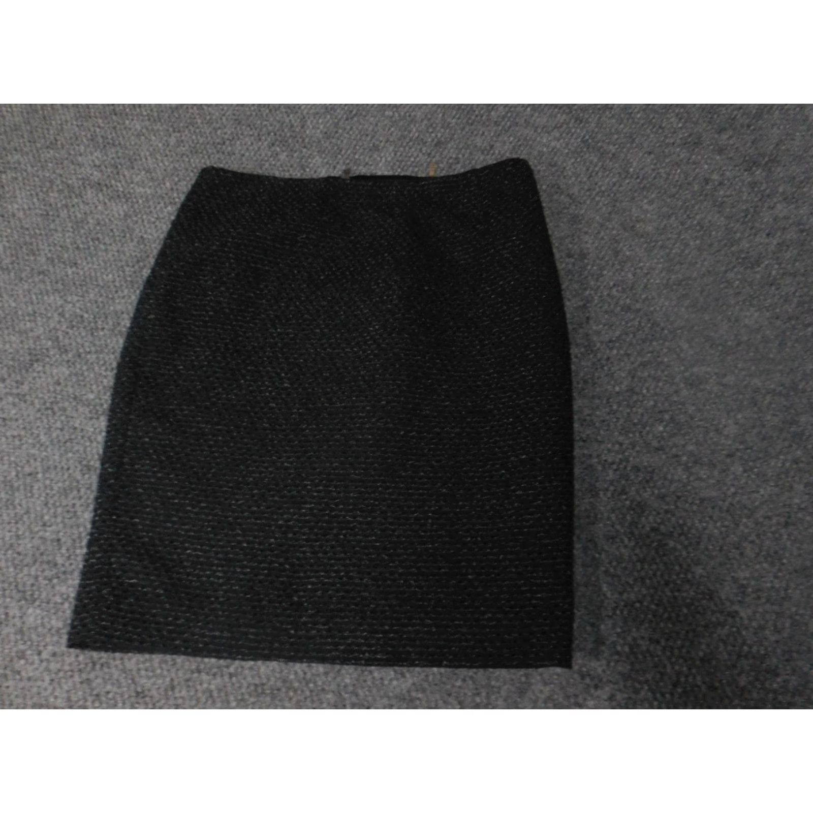 Vintage Tahari Womens Skirt 30 Gray A-line Zip Size 30" / US 8 / IT 44 - 3 Thumbnail