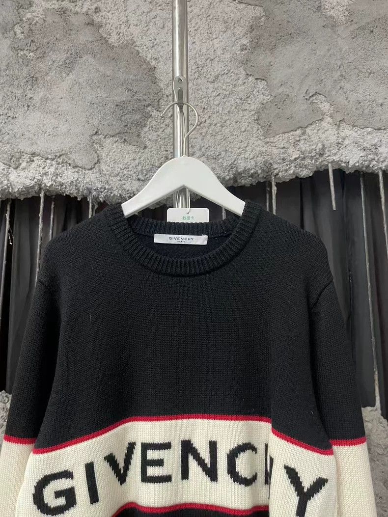 Givenchy Givenchy Sweater Size US S / EU 44-46 / 1 - 3 Thumbnail