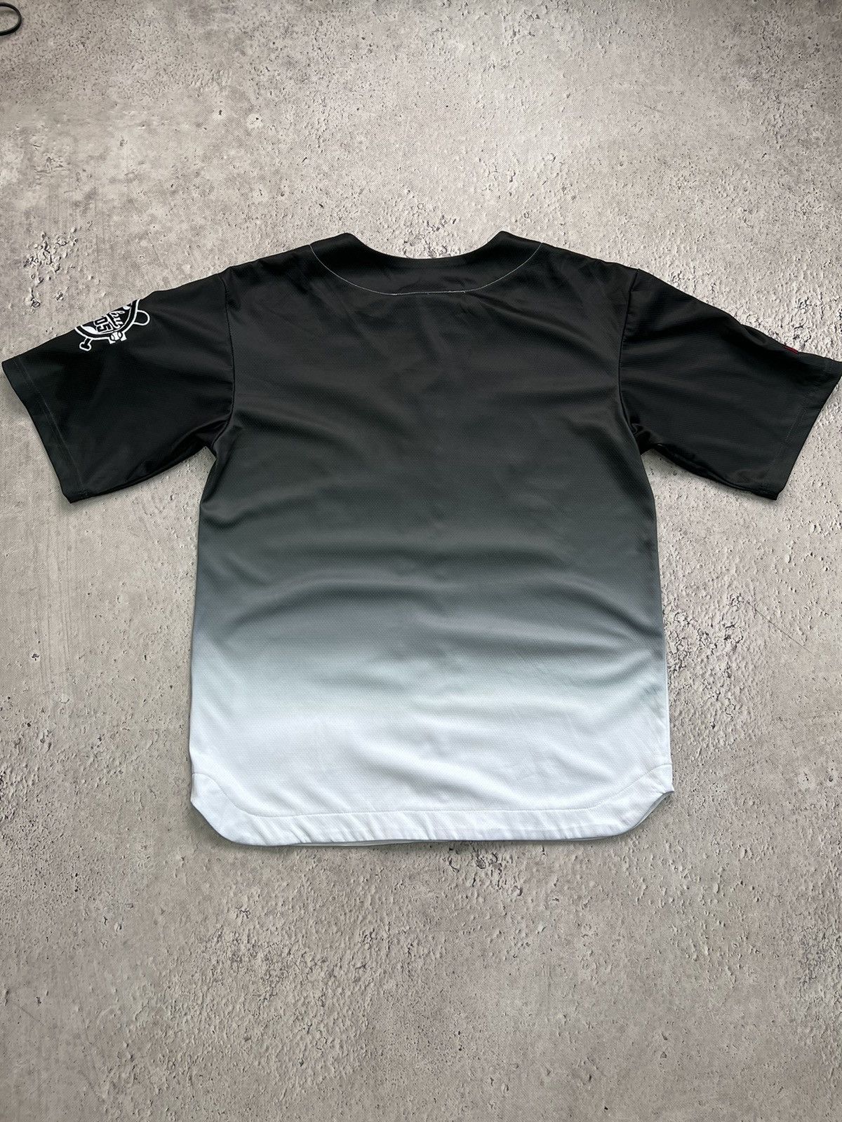 Fubu × Vintage VINATGE FUBU OVERSIZED RAP T-SHIRT BIG LOGO Size US S / EU 44-46 / 1 - 7 Thumbnail