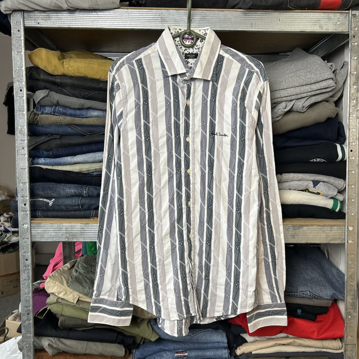 Paul Smith Designer Paul Smith Small Logo Graphic y2k button shirt Size US M / EU 48-50 / 2 - 1 Thumbnail