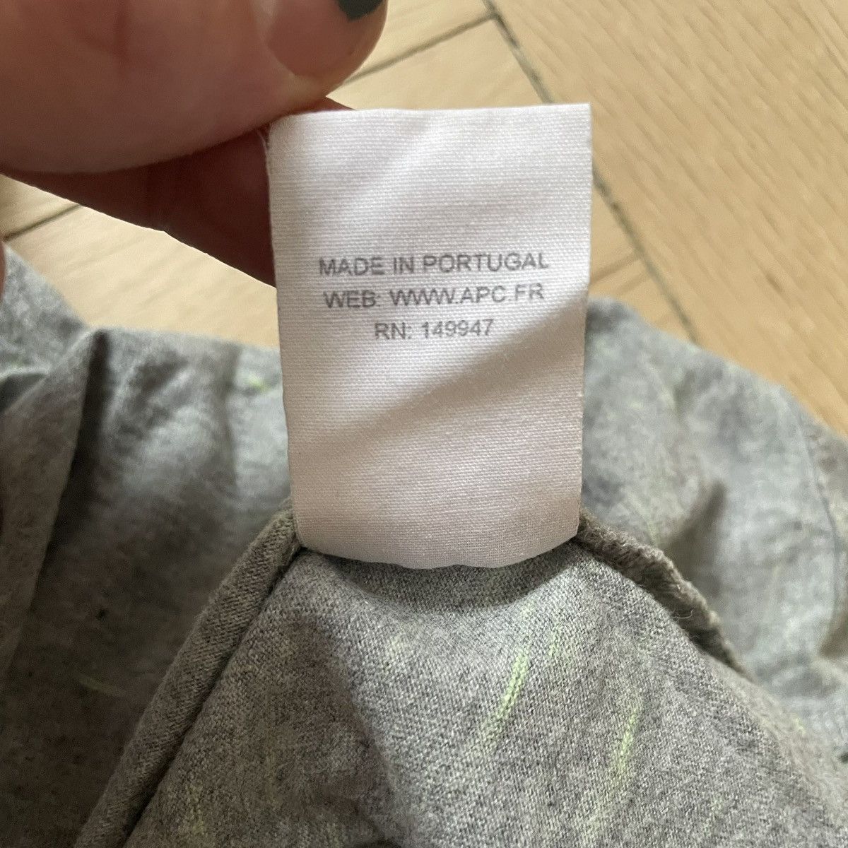 A.P.C. Gray APC Baby Tee Size US S / EU 44-46 / 1 - 4 Thumbnail