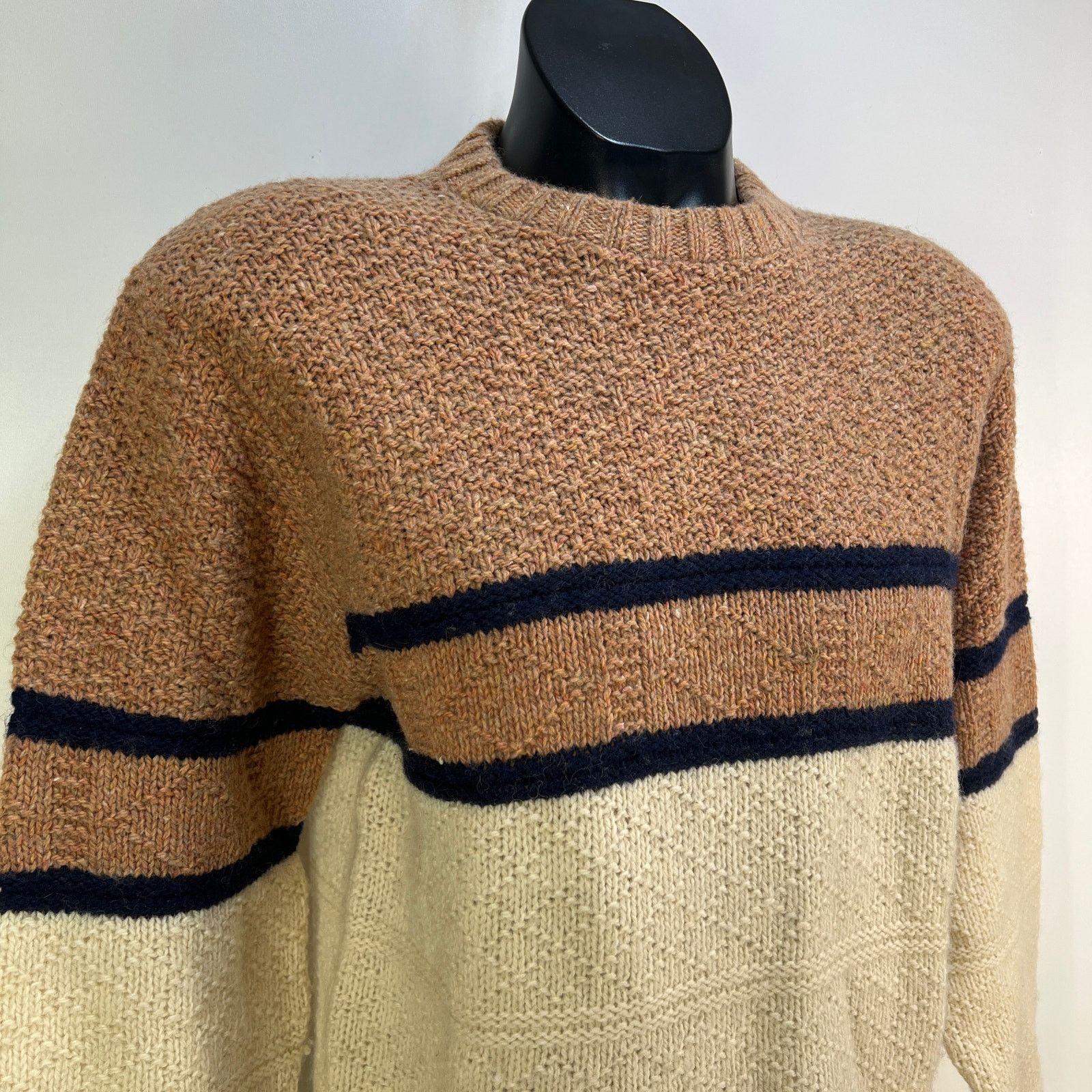 Vintage Vintage Shetland Wool Crewneck Sweater Striped Tan Ivory Size US M / EU 48-50 / 2 - 2 Thumbnail