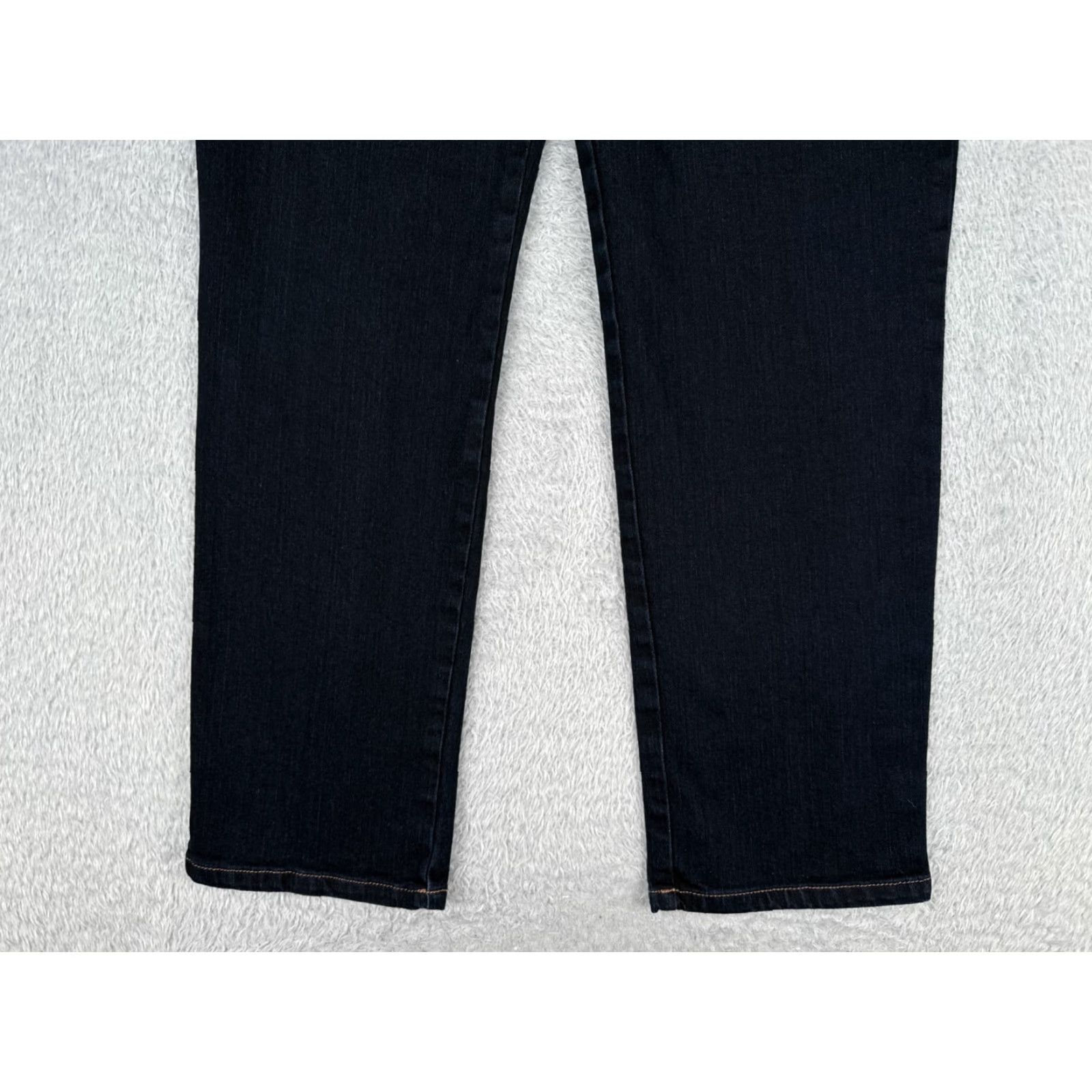 Gloria Vanderbilt Gloria Vanderbilt Jeans Women 14 Denim Straight Mid Rise 32x30 Blue Embroidered Logo 5-Pocket Womens Size 36" / US 14 / IT 50 - 2 Thumbnail