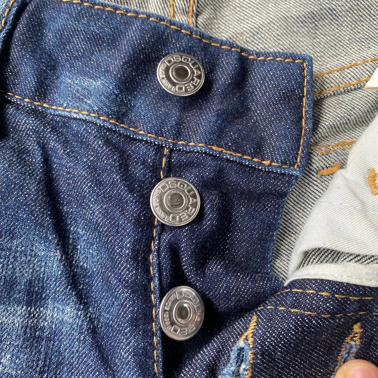 Dsquared2 DSQUARED2 DISTRESSED PAINTED JEAN SIZE 36 MADE IN ITALY Size 30" / US 8 / IT 44 - 15 Thumbnail