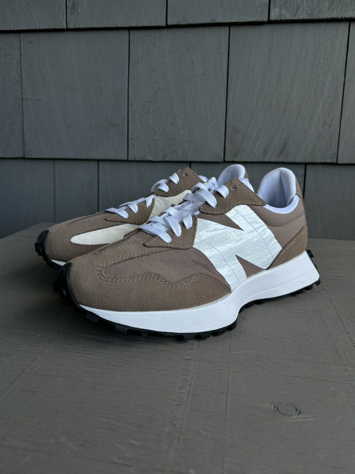 New Balance New Balance 327 Mushroom Moonbeam Sneakers Waffle MS327LK1 7 Size US 7.5 / EU 40-41 - 10 Thumbnail