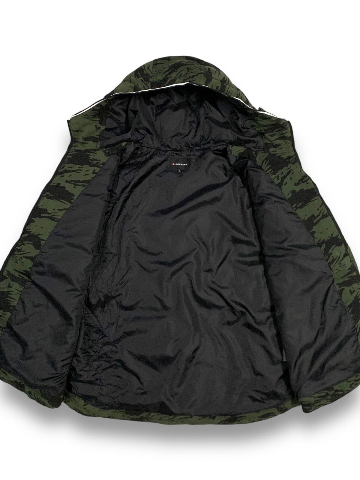 Airwalk AIRWALK Camo Padded Puffer Down Jacket Travis Scott Style Size US XXL / EU 58 / 5 - 3 Thumbnail