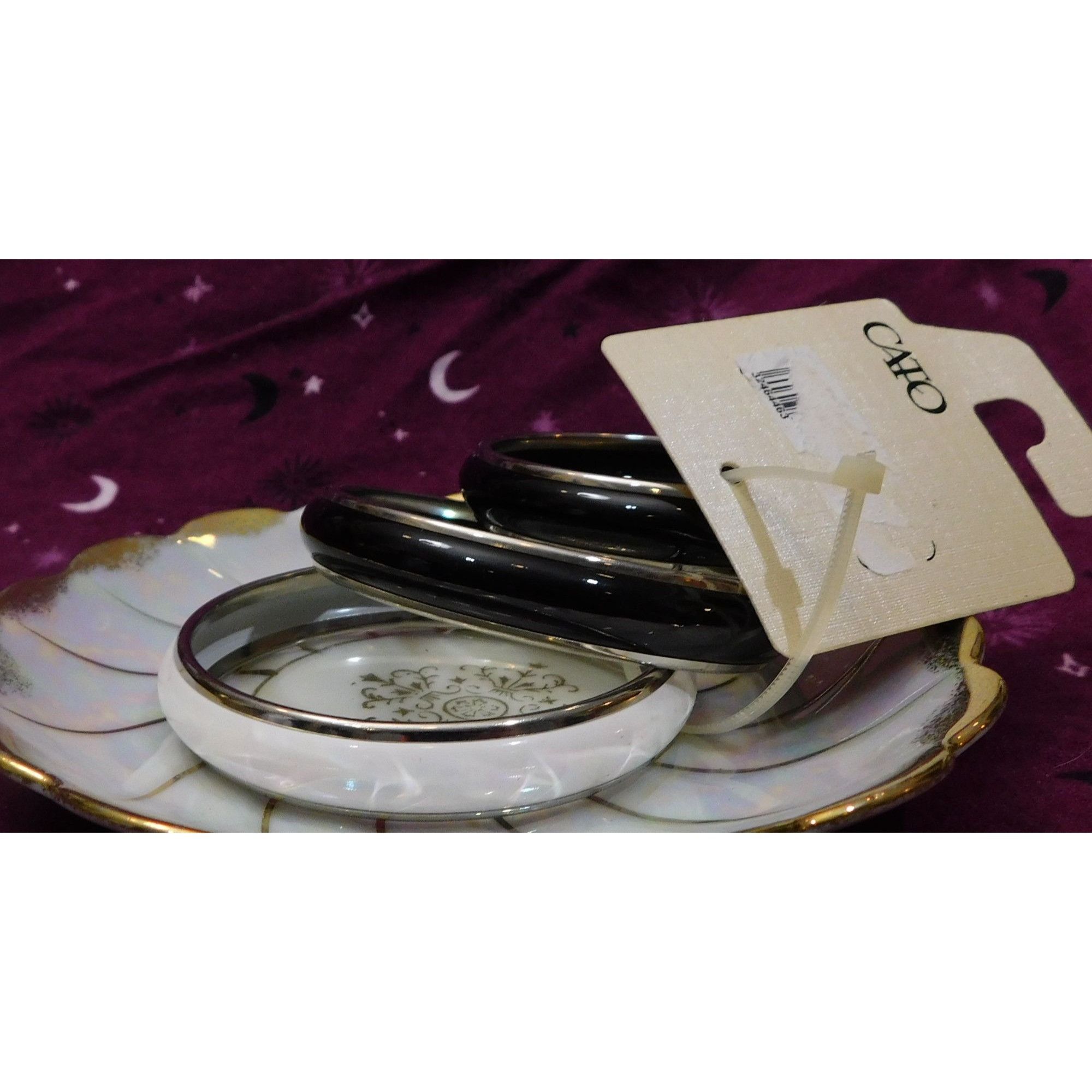 Other Cato Black And White Bangle Set (New With Defect) Size ONE SIZE - 6 Thumbnail