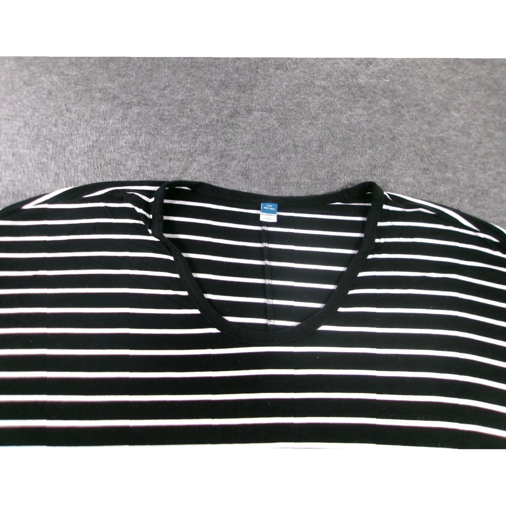 Old Navy VINTAGE Old Navy Womens T-Shirt Adult XXL Tall Black White Stripes V-Neck Short Sleeve Casual Summer Size XXL / US 16-18 / IT 52-54 - 2 Thumbnail