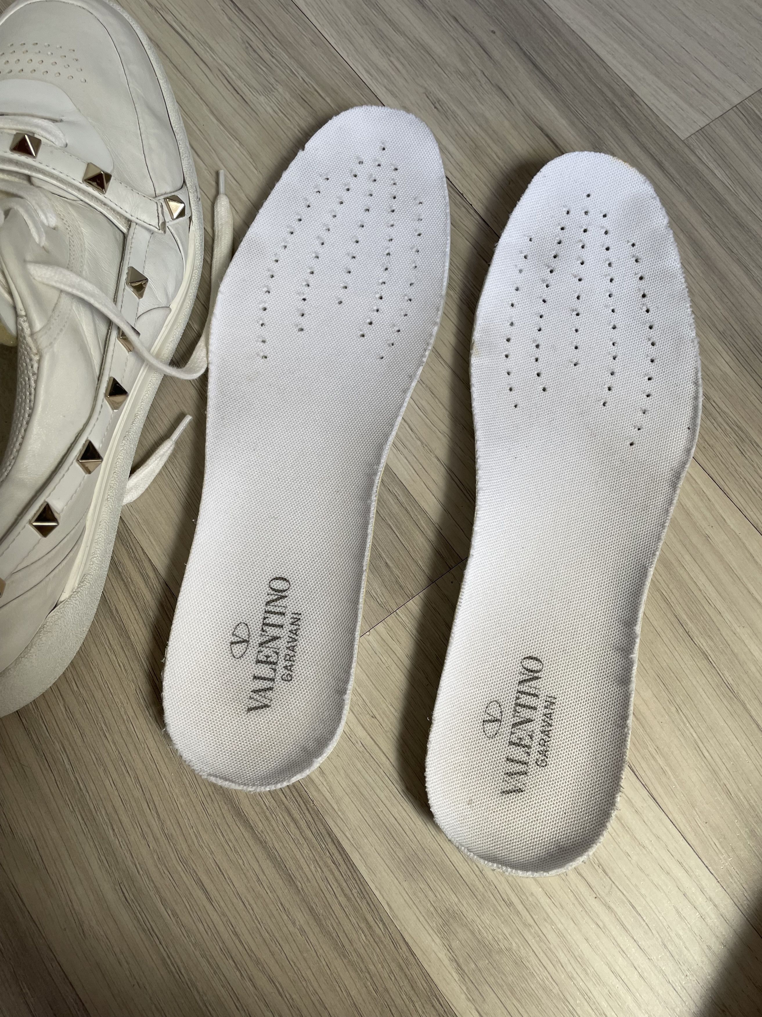 Valentino Valentino Garavani leather studs sneakers Size US 11 / IT 41 - 7 Thumbnail