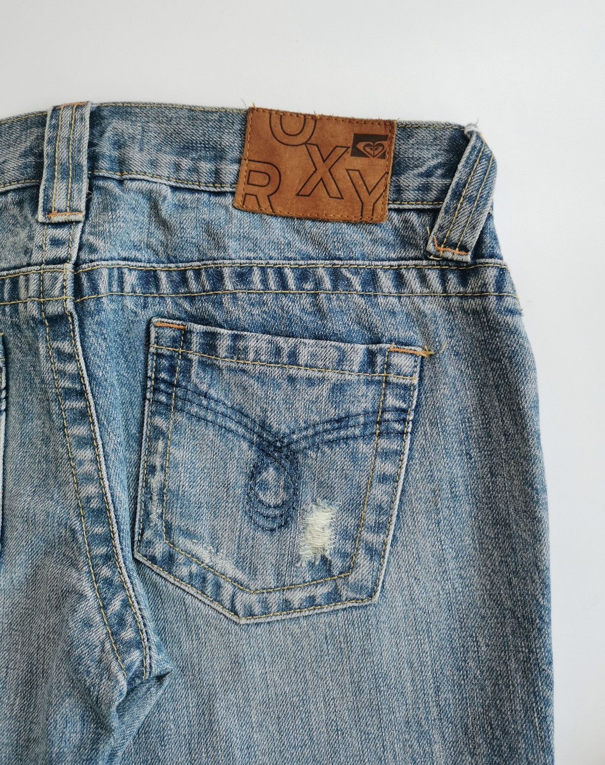 Vintage Roxy Cloudbreak Bootcut Embroidery Flowers Jeans Size 30" / US 8 / IT 44 - 4 Thumbnail
