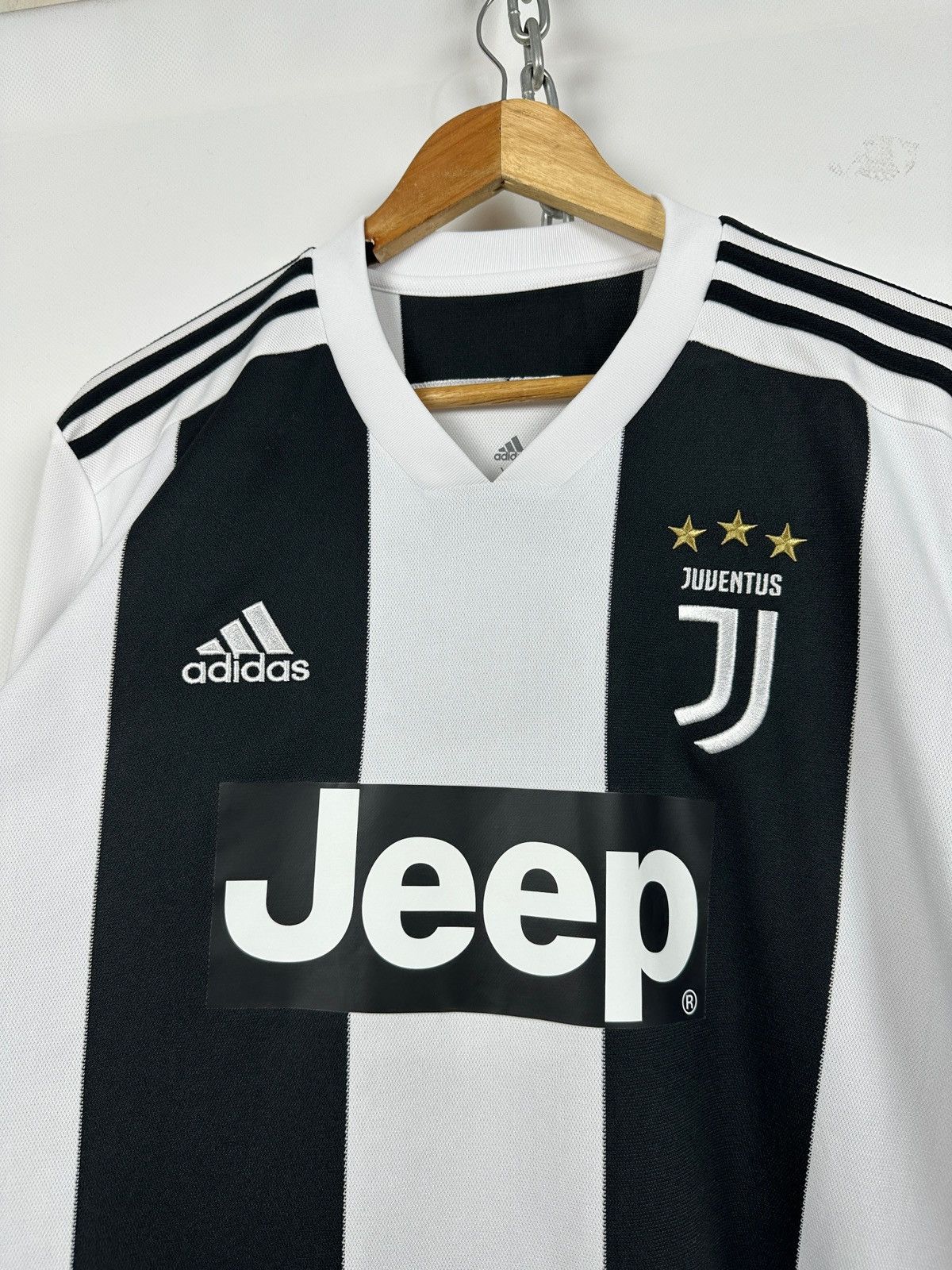 Adidas 2018/19 Adidas Juventus FC Home Soccer Jersey Size US XL / EU 56 / 4 - 7 Thumbnail