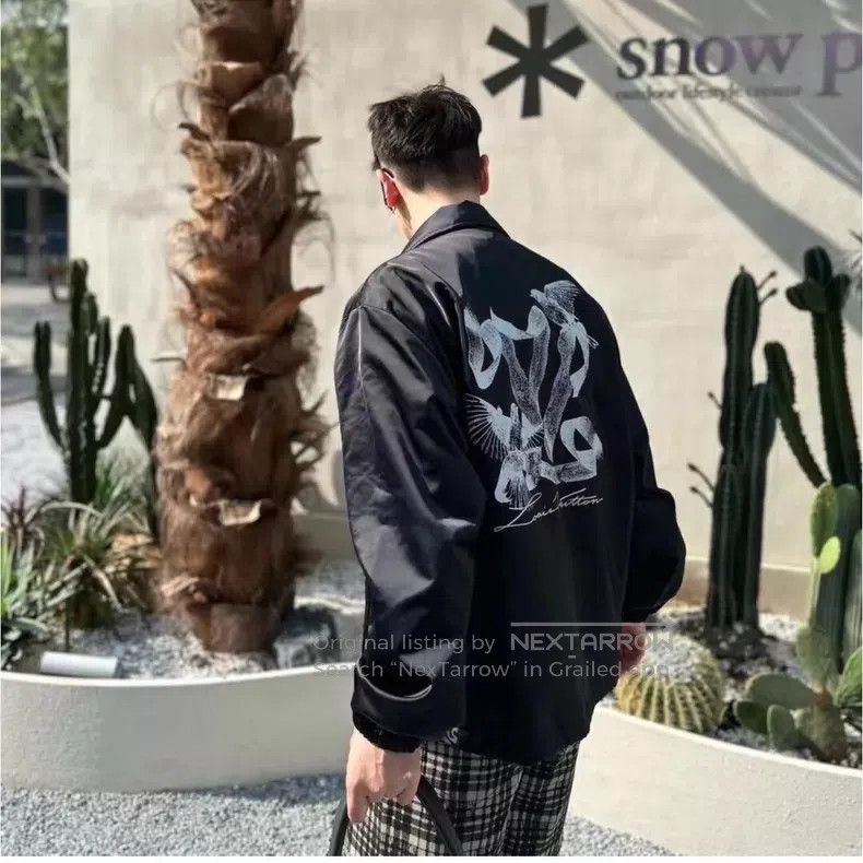 Louis Vuitton Louis Vuitton Dove print jacket Size US L / EU 52-54 / 3 - 6 Thumbnail